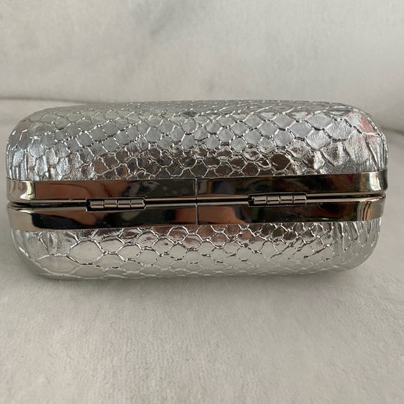 Silver Python Knuckle Clutch - Picture 5 of 6